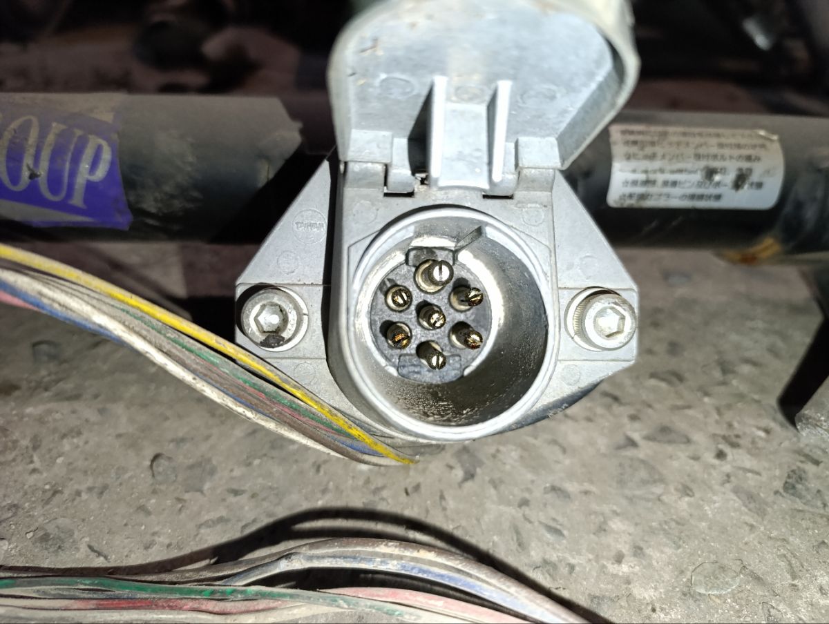 Фаркоп на Mitsubishi Delica Space Gear PE8W Фото 10