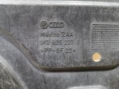 Защита двигателя 1K0825237 на Volkswagen Golf Variant 1K Фото 3