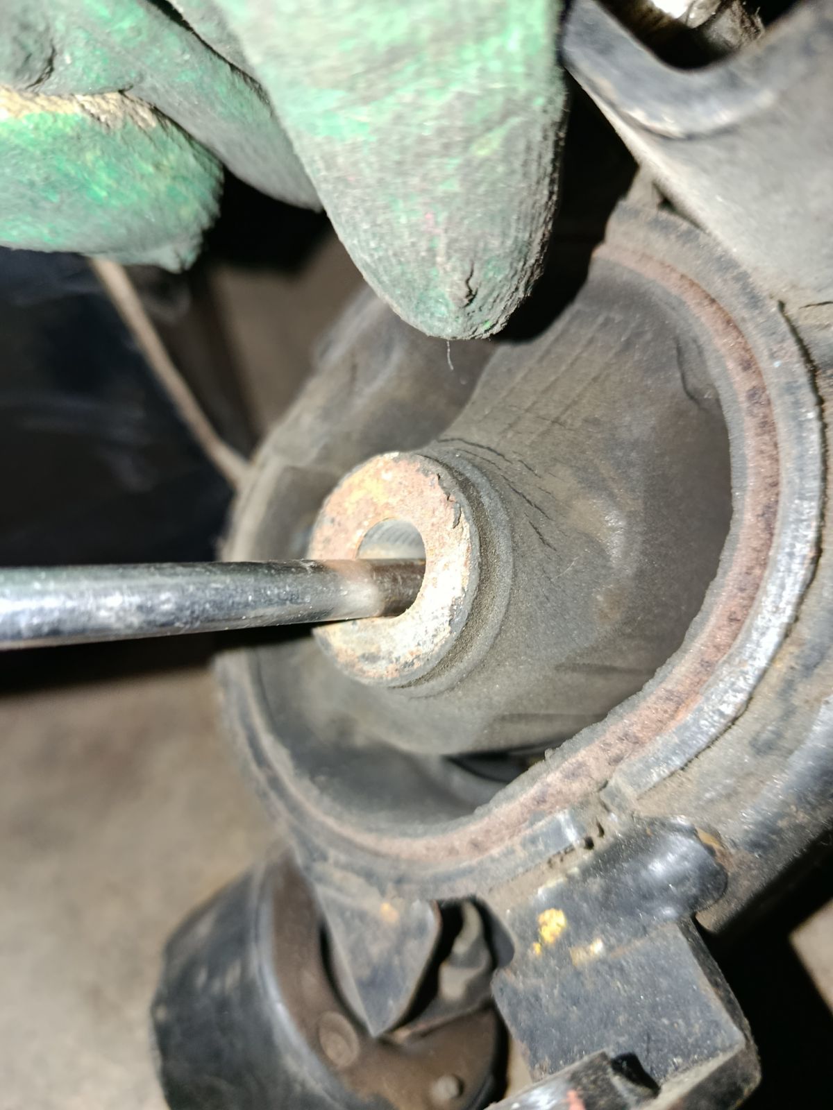 Подушка двигателя на Toyota Allex NZE121 1NZ-FE Фото 5