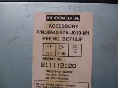 Автомагнитофон 39540-S7A-J010 на Honda Stream RN3 Фото 3