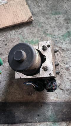 Блок ABS на Toyota Town Ace CR52V 3C-E Фото 4