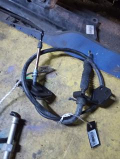 Тросик на коробку передач на Mitsubishi Delica Space Gear PD8W 4M40T Фото 2
