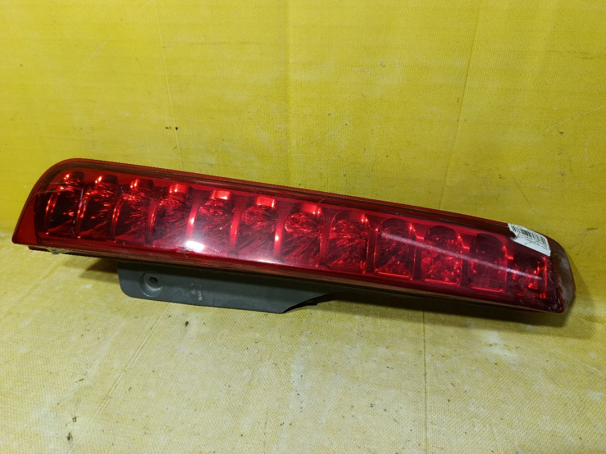 Стоп 44-63 44-63, на Toyota Isis ANM10G Фото 2