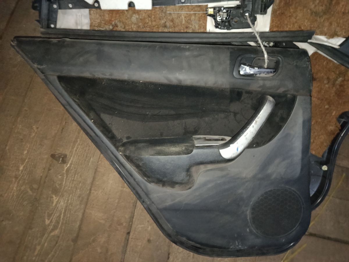 Обшивка двери на Honda Accord CL9 Фото 11