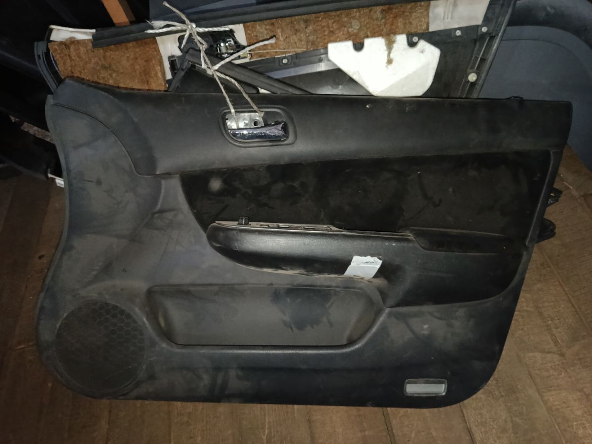 Обшивка двери на Honda Accord CL9 Фото 5
