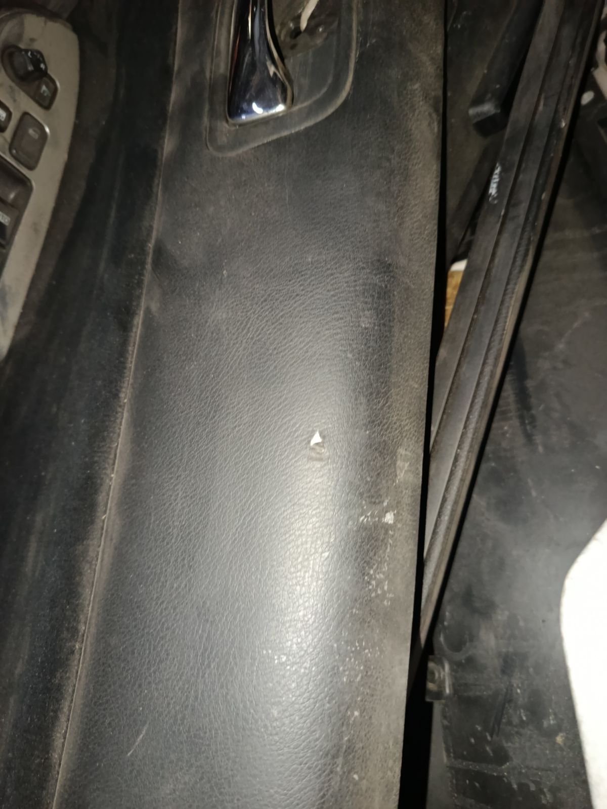 Обшивка двери на Honda Accord CL9 Фото 6