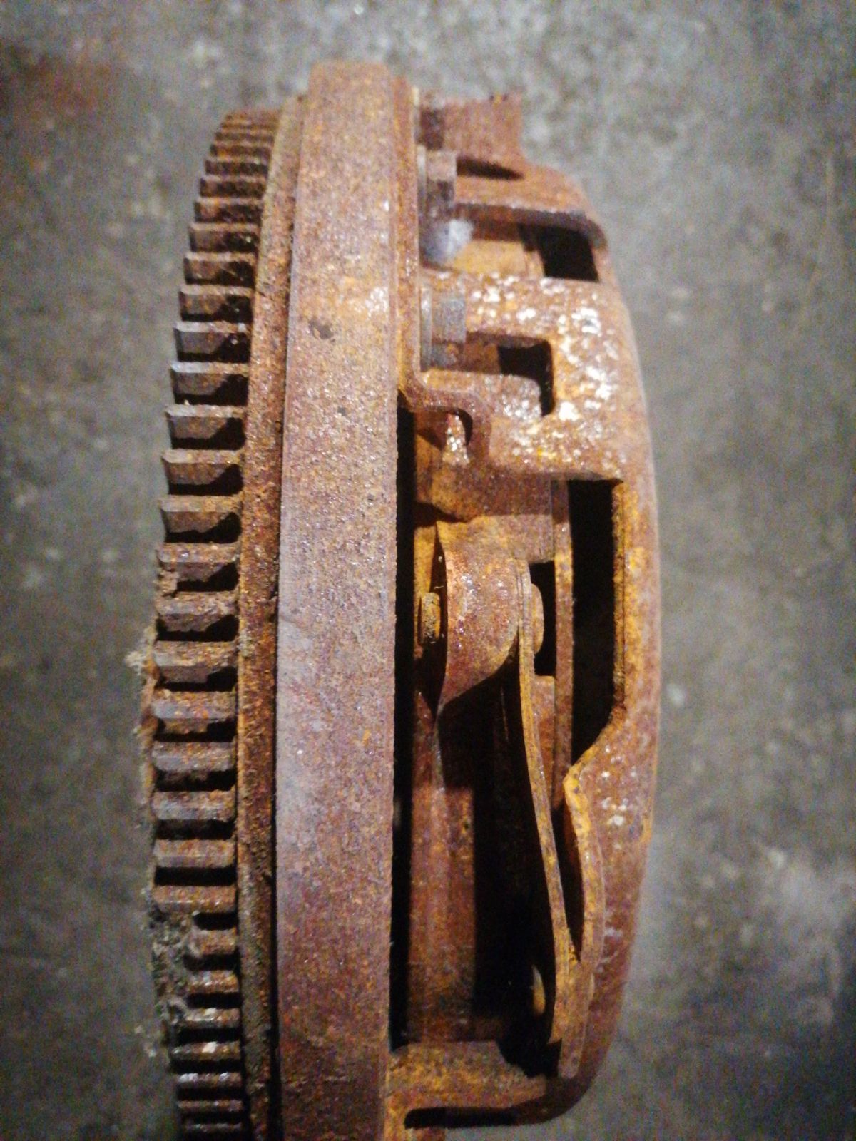 Корзина сцепления на Mitsubishi Canter FE53EB 4M51 Фото 3