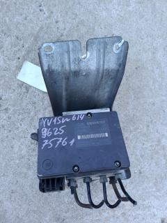Блок ABS на Volvo V70 SW Фото 12