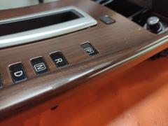 Консоль КПП на Nissan Teana J32 Фото 10