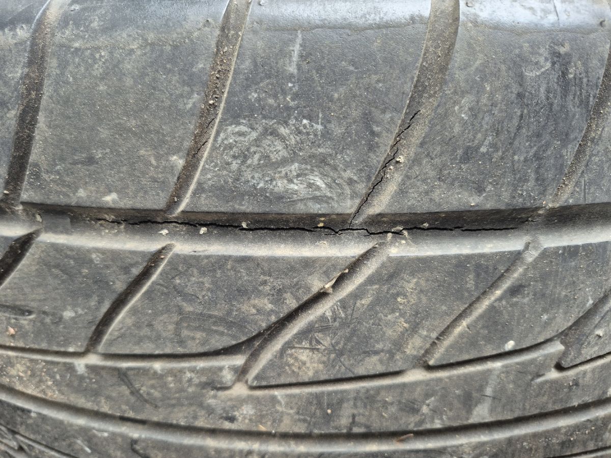Автошина легковая летняя Extreme zr 245/35R20//275/30ZR20 NITTO 245/35R20//275/30ZR20 Фото 17