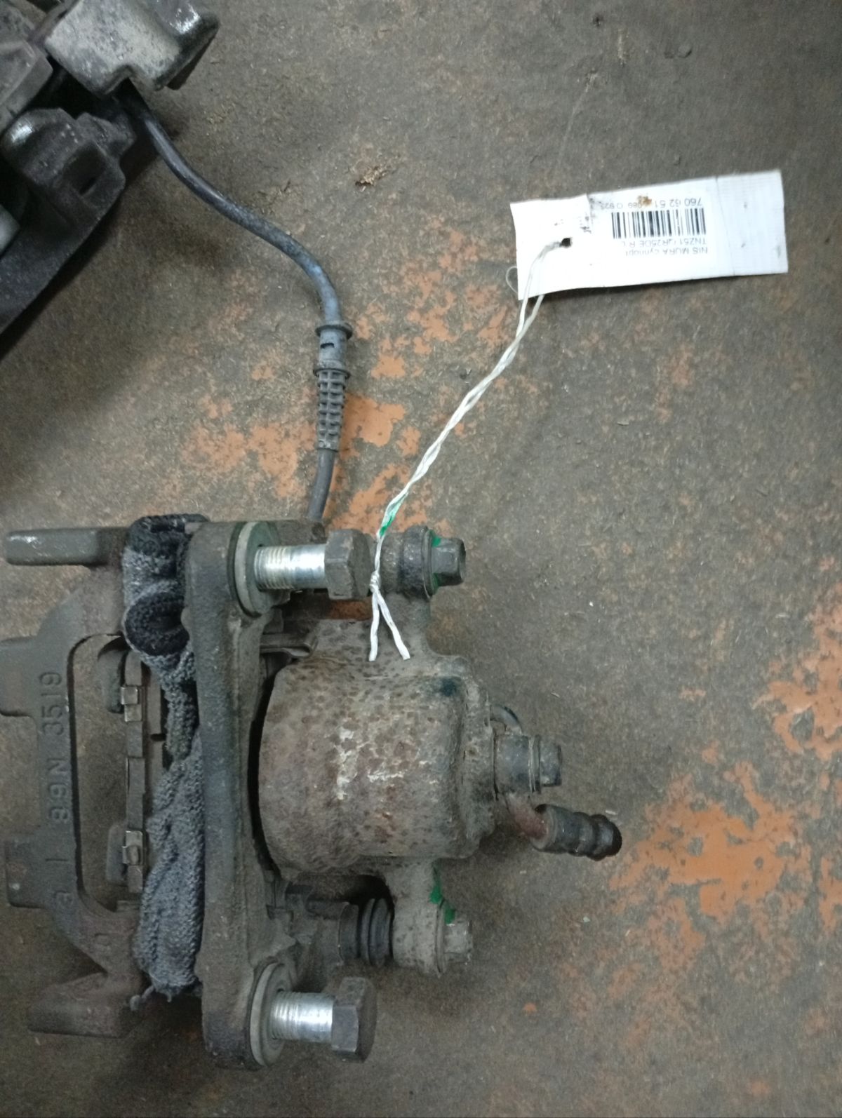 Суппорт на Nissan Murano TNZ51 QR25DE Фото 5