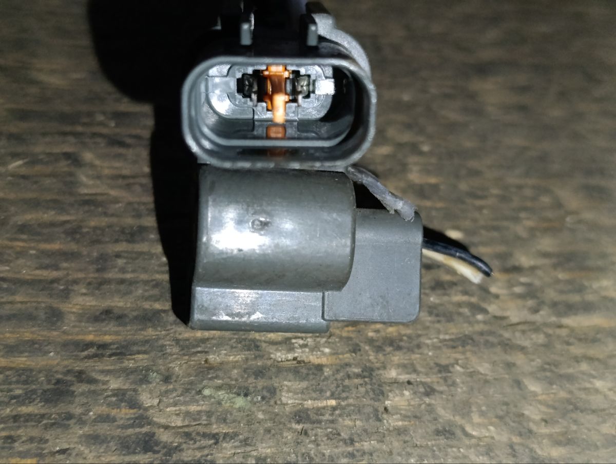 Датчик детонации на Mitsubishi Lancer CS5A 4G93 Фото 8