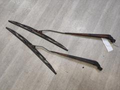 Держатель дворника на Toyota Dyna XZU301 Фото 13