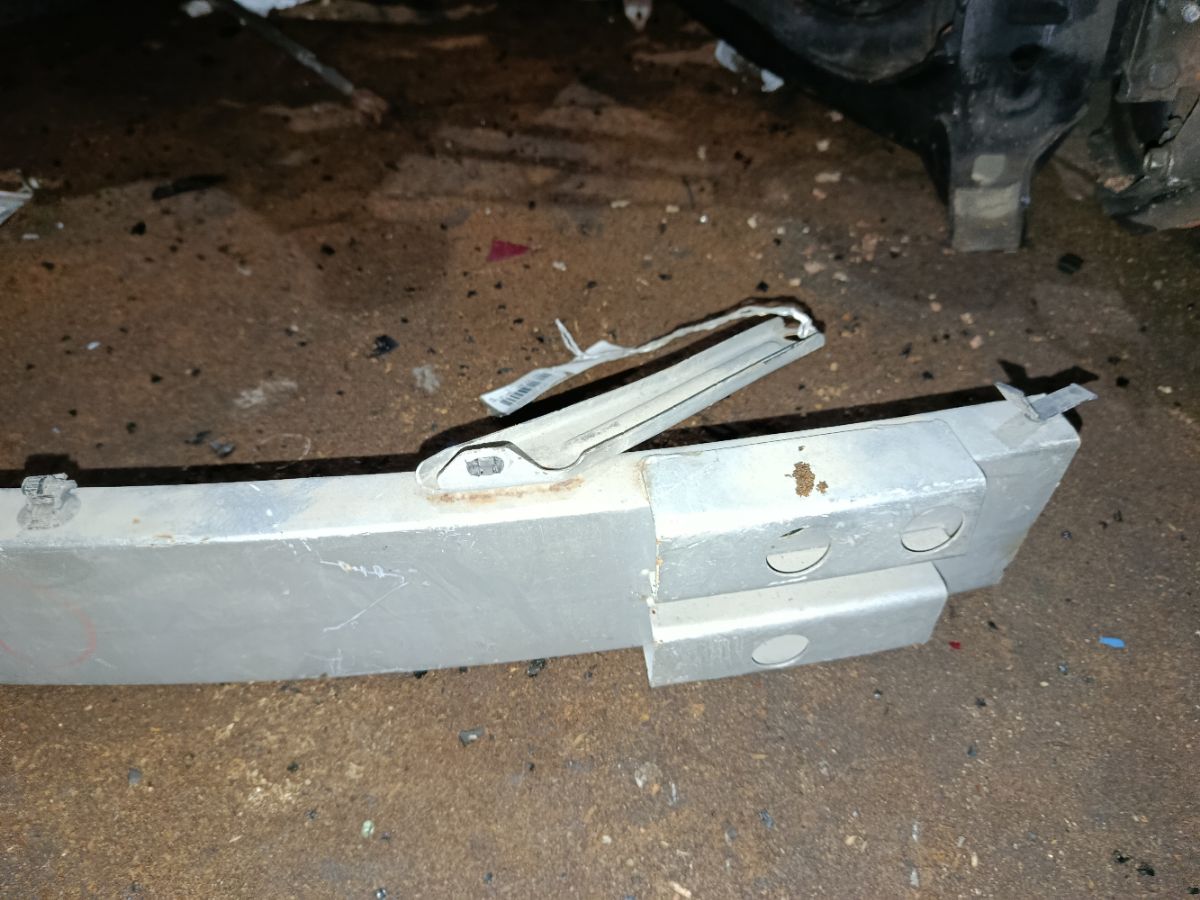 Жесткость бампера на Toyota Opa ZCT10 Фото 3