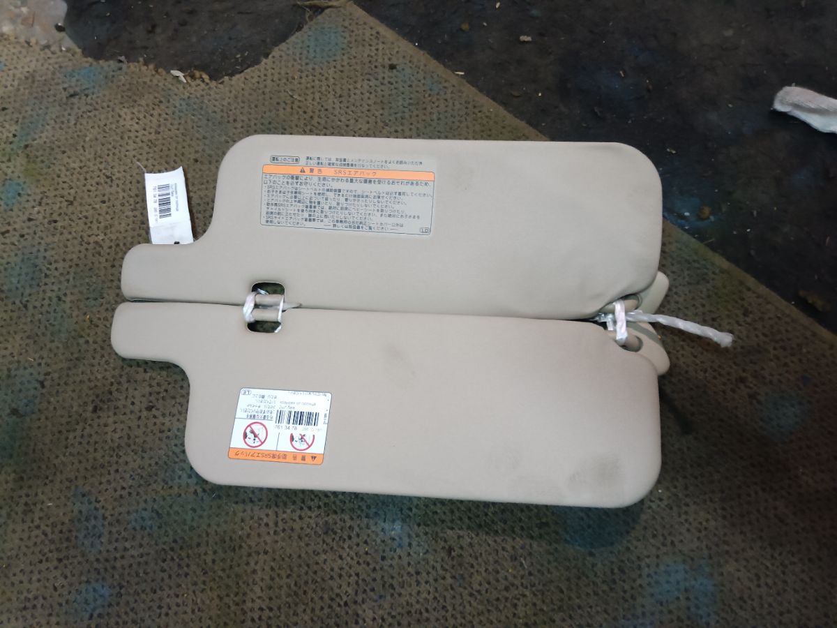 Козырек от солнца на Toyota Opa ZCT10 Фото 3