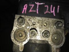Блок ABS на Toyota Caldina AZT241W 1AZ-FSE Фото 2