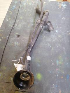 Заливная горловина топливного бака на Nissan Bluebird Sylphy KG11 MR20DE Фото 7