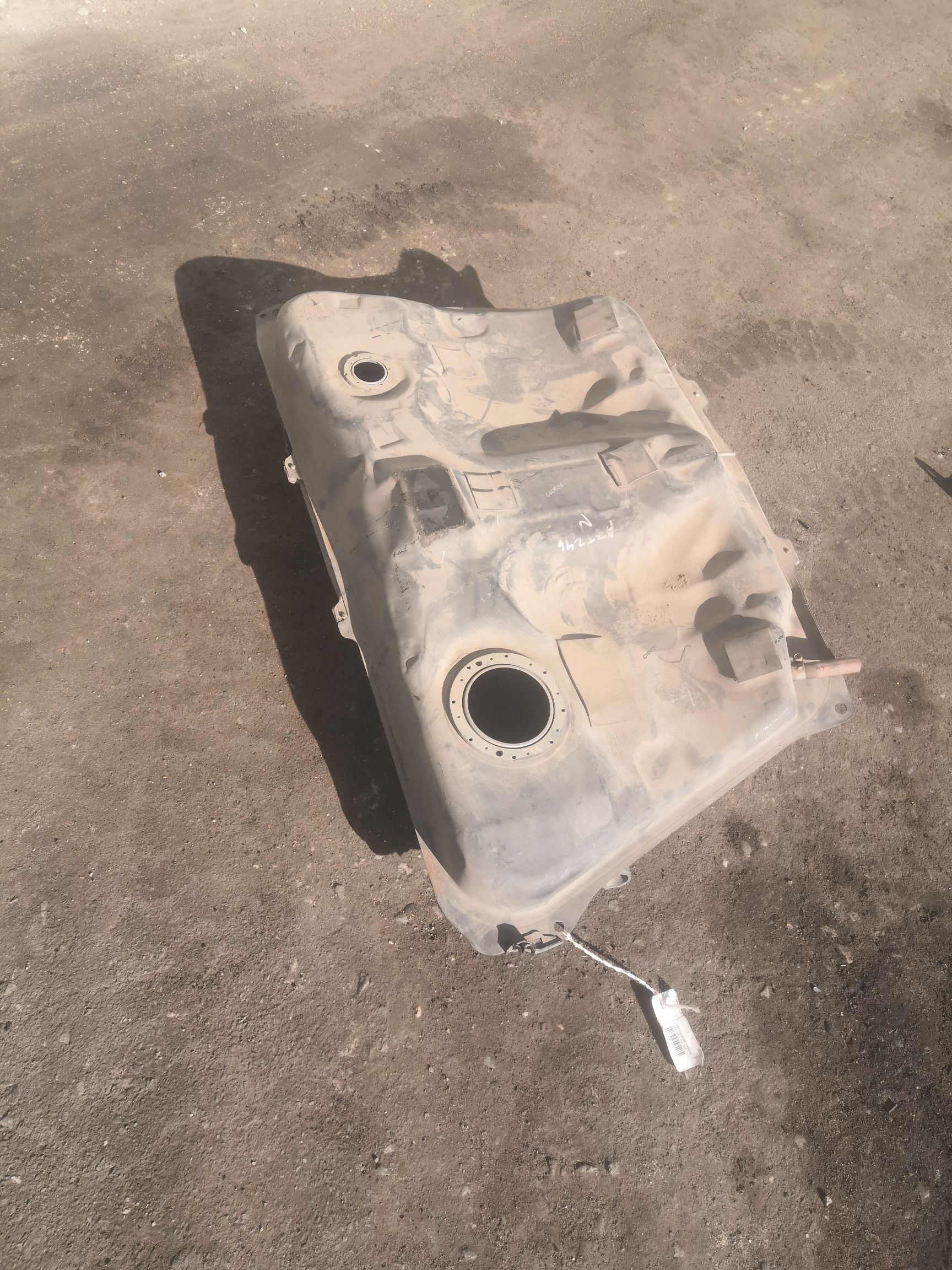 Бак топливный 77001-20800, 77001-20820, 77001-32140 на Toyota Caldina AZT246W 1AZ-FSE Фото 3