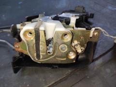 Замок двери на Mazda Atenza GY3W Фото 6