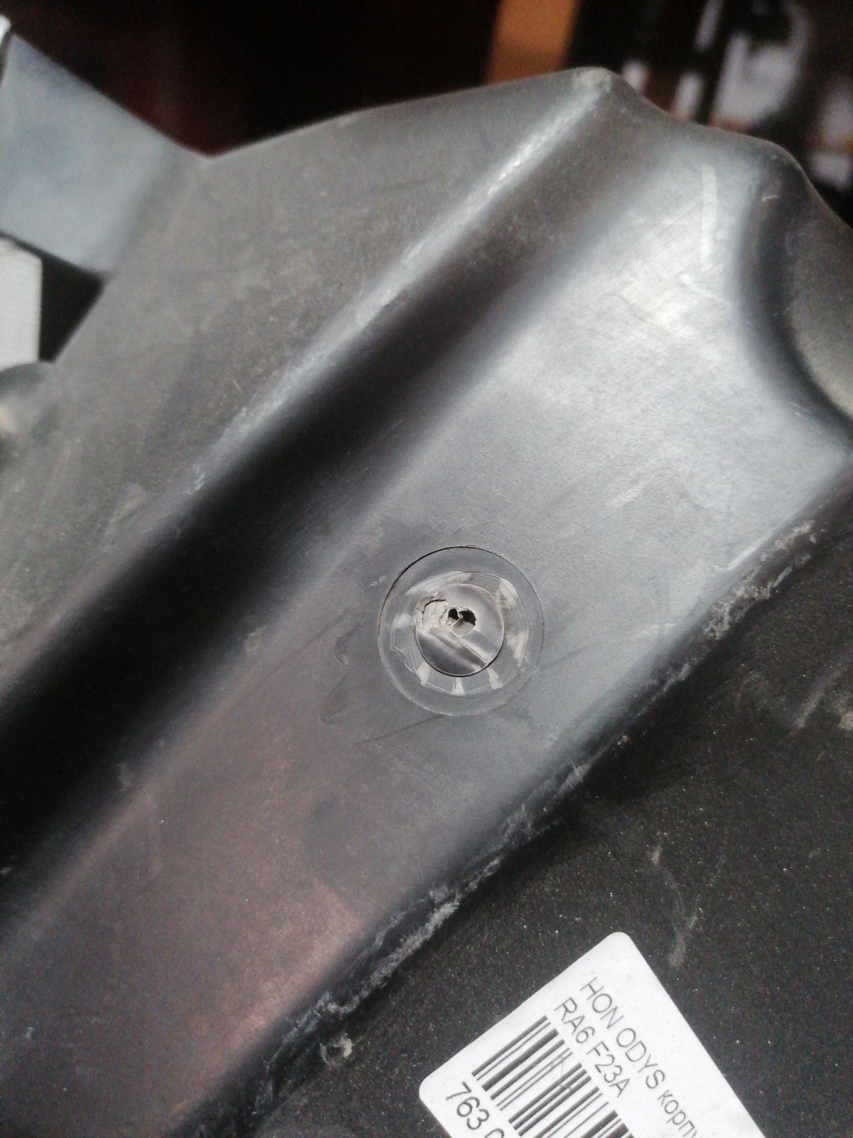 Корпус воздушного фильтра на Honda Odyssey RA6 F23A Фото 3