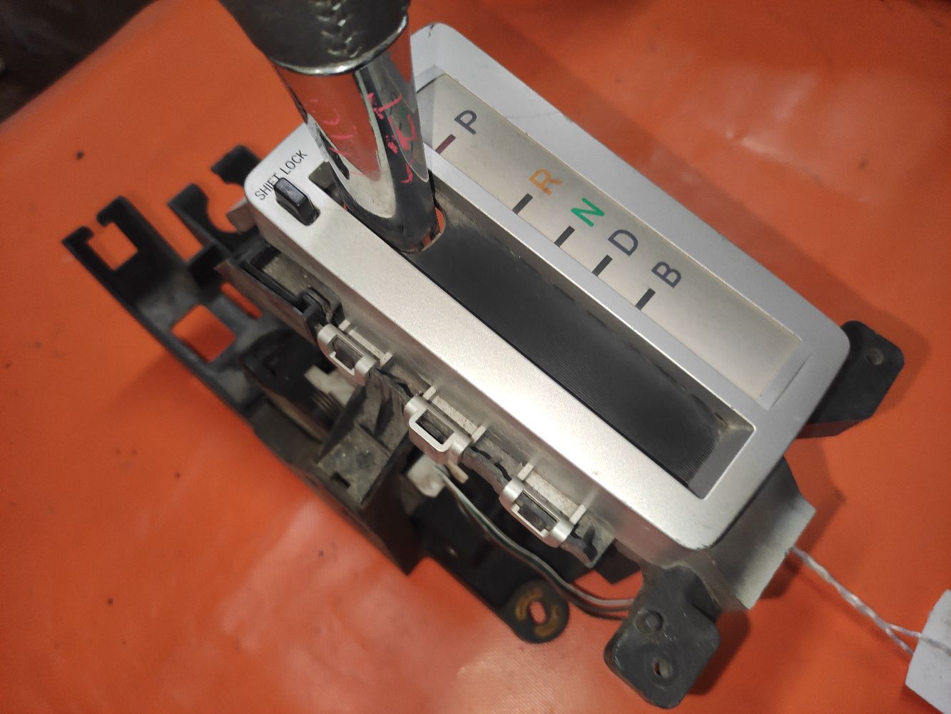 Ручка КПП на Toyota Premio AZT240 Фото 8