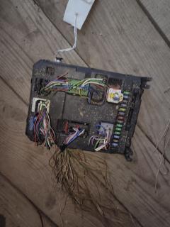 Блок предохранителей на Citroen Ds3 Фото 2