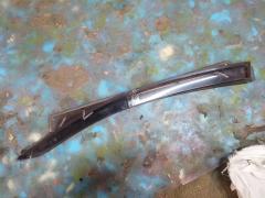 Ветровик на Toyota Avensis AZT250W Фото 2