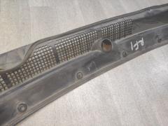 Решетка под лобовое стекло на Honda Stepwgn RF1 Фото 9