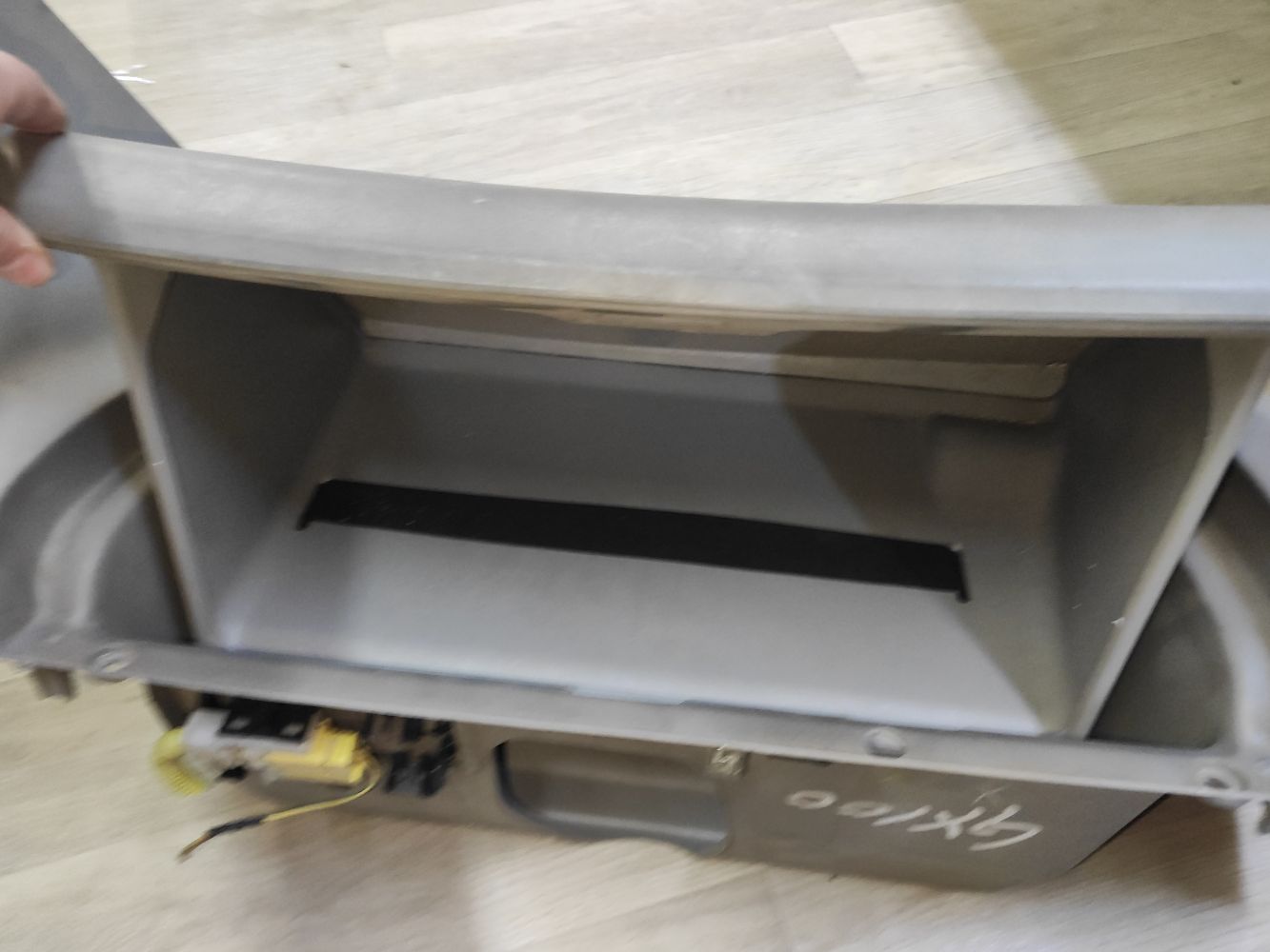 Бардачок на Toyota Mark Ii GX100 Фото 4