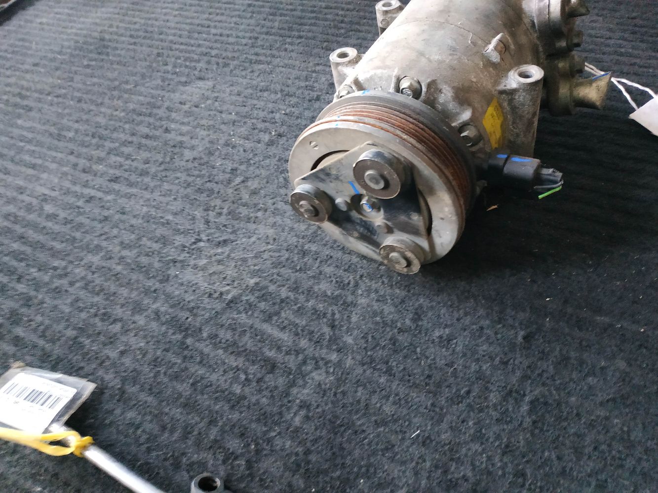 Компрессор кондиционера на Volvo V50 MW B5244S Фото 11