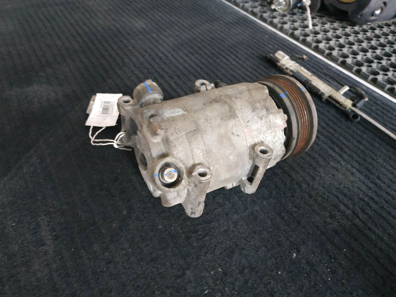 Компрессор кондиционера на Volvo V50 MW B5244S Фото 12