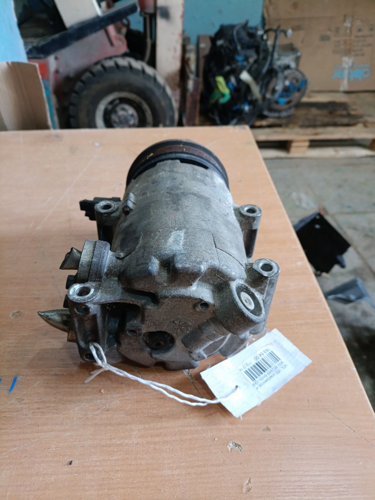 Компрессор кондиционера на Volvo V50 MW B5244S Фото 6