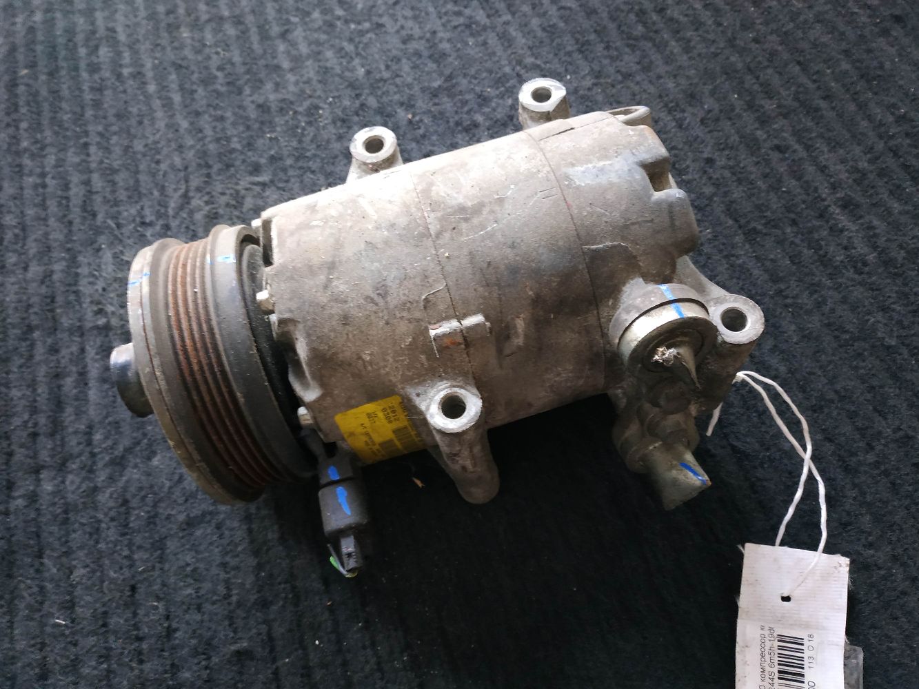 Компрессор кондиционера на Volvo V50 MW B5244S Фото 10