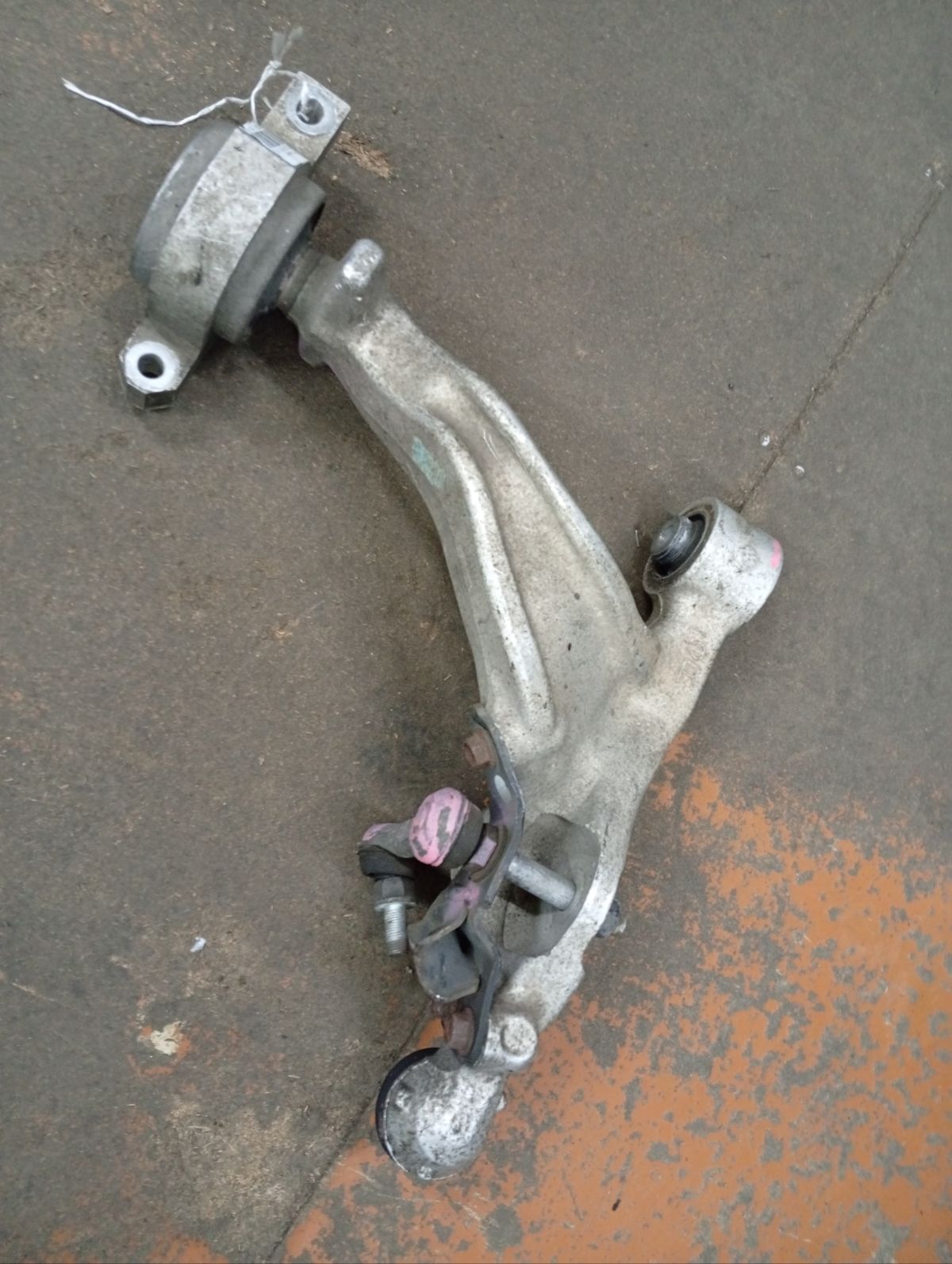 Рычаг на Nissan Skyline V36 VQ25HR Фото 5