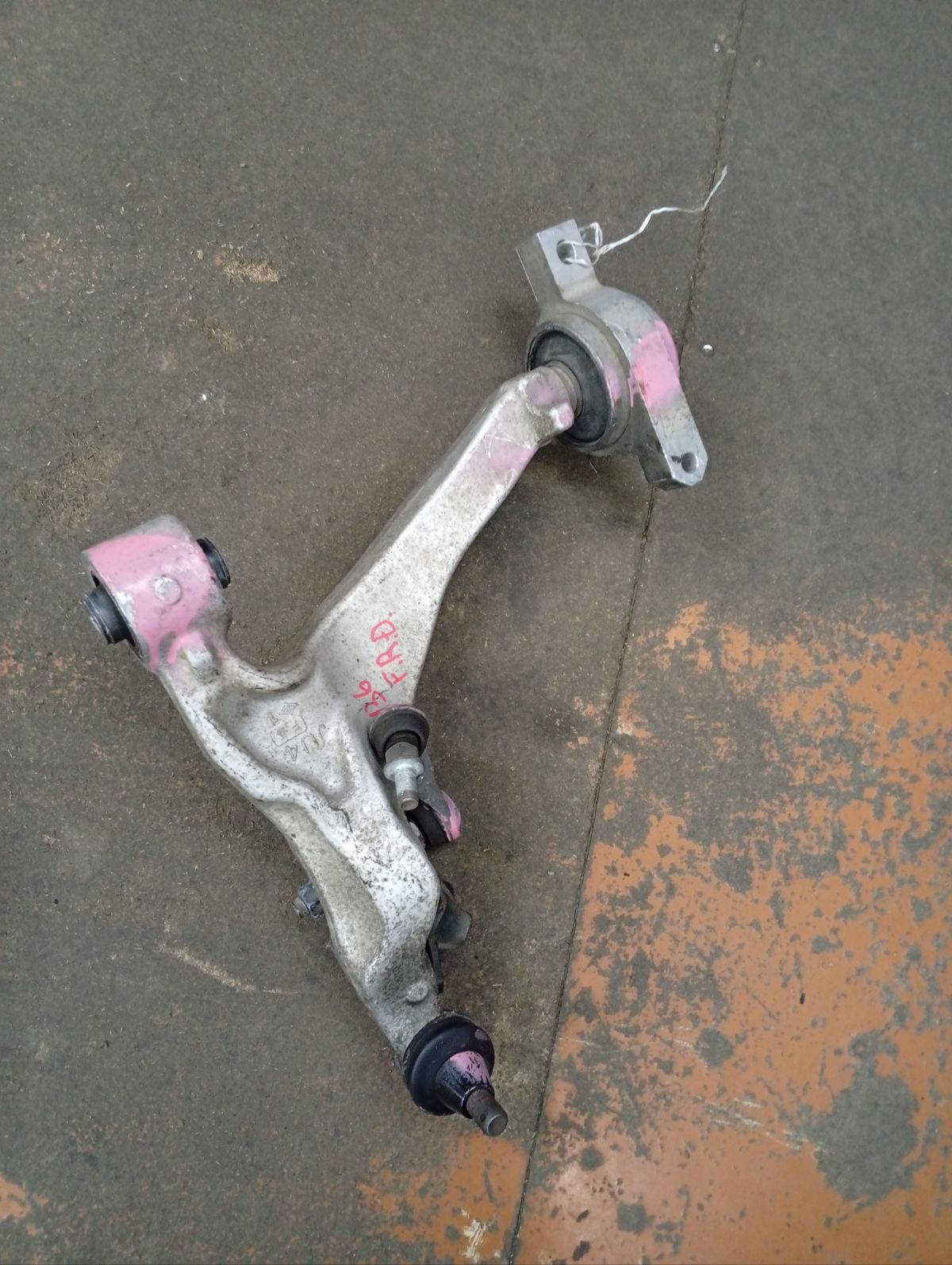 Рычаг на Nissan Skyline V36 VQ25HR Фото 6