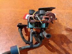 Клапан-вакуумник на Suzuki Jimny JB23W K6A-T Фото 3