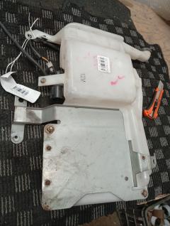 Бачок омывателя W61067481 на Mazda Titan SY54T Фото 3