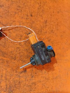 Электрокорректор фар на Mazda Фото 1