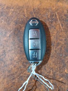 Ключ двери на Nissan Serena C25 MR20DE