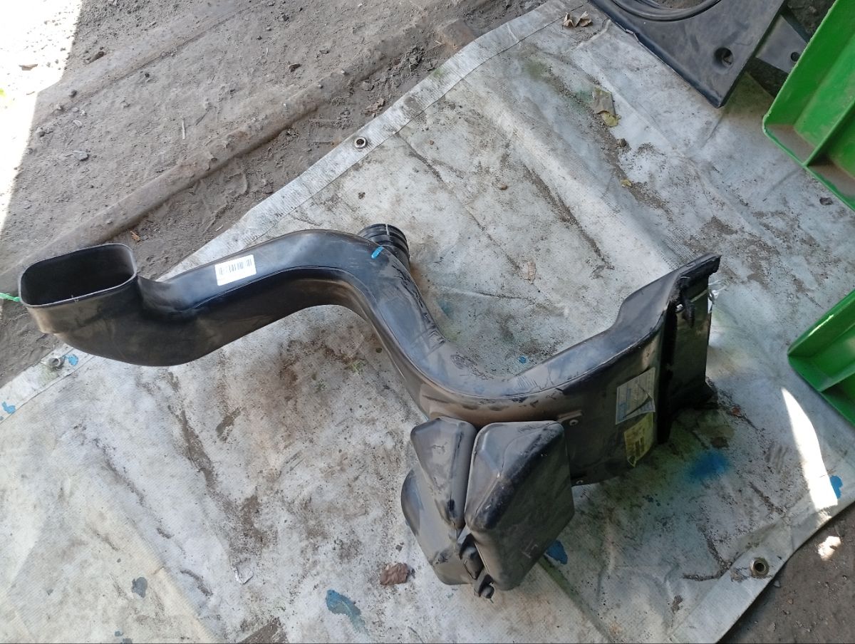 Воздухозаборник 16554-AE000 на Nissan Bassara JTU30 QR25DE Фото 4
