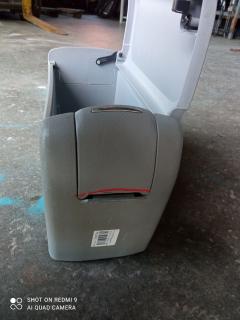 Бардачок на Toyota Opa ZCT10 Фото 9