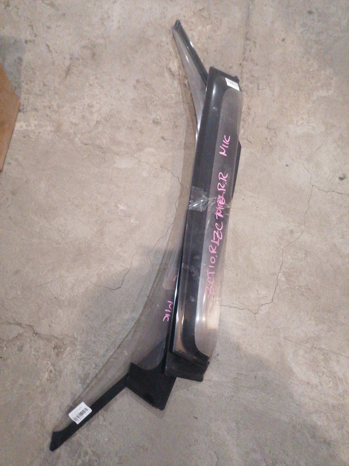 Ветровик на Toyota Opa ZCT10 Фото 3