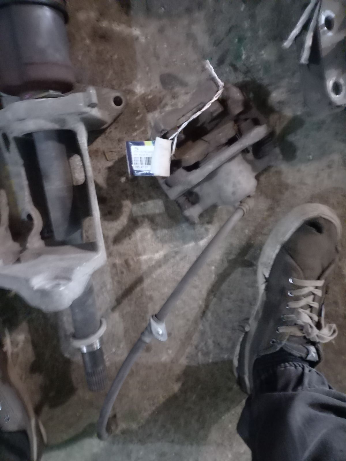 Суппорт на Honda Odyssey RB1 K24A Фото 3