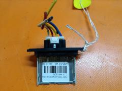 Регулятор скорости мотора отопителя на Nissan Tiida C11 HR15DE Фото 2