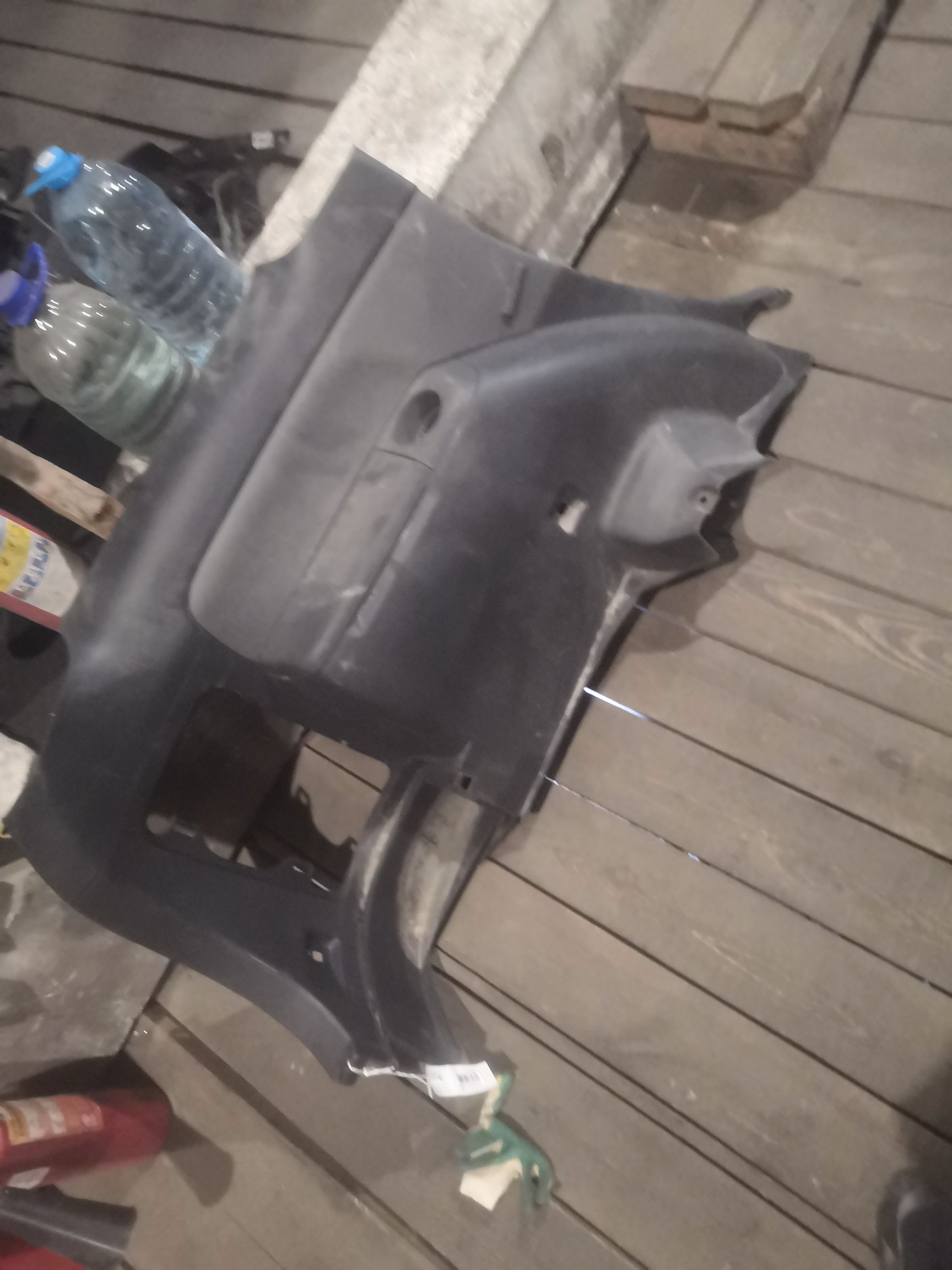 Обшивка багажника на Toyota Wish ZNE14G Фото 3