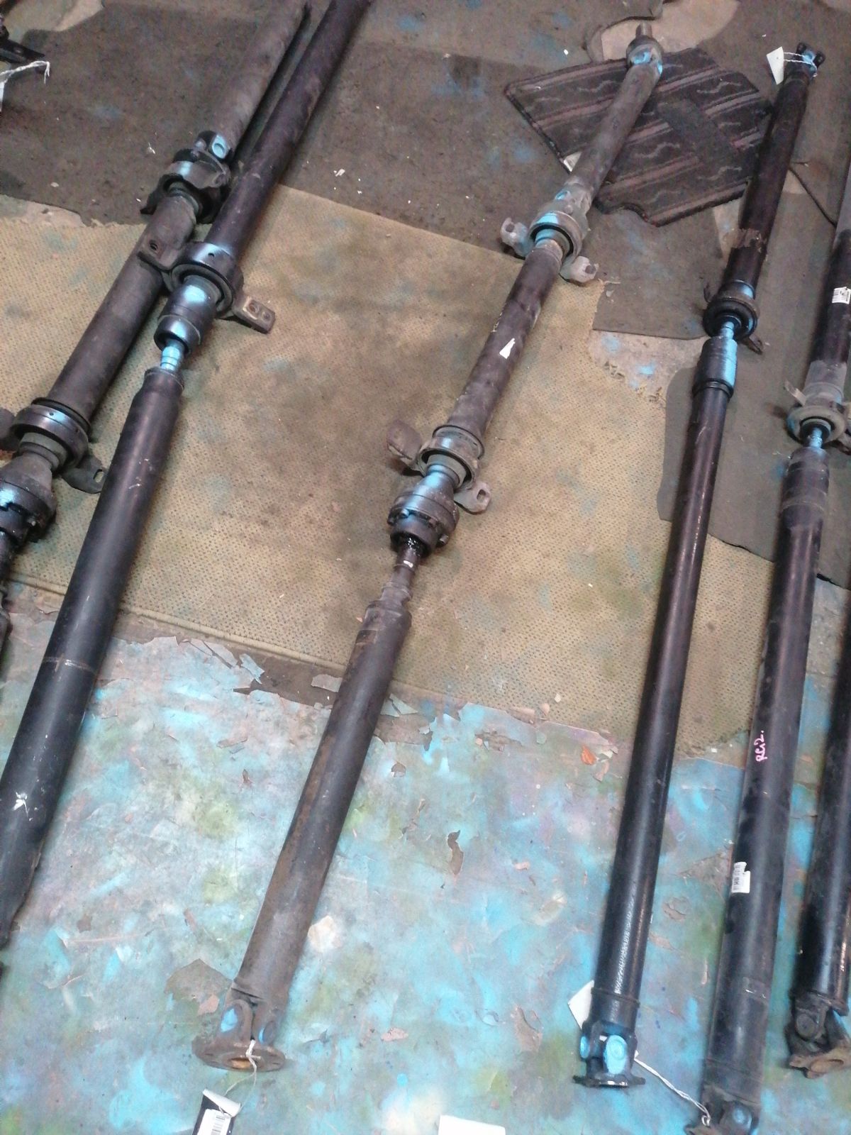 Кардан 37100-21110 на Toyota Avensis AZT255 1AZ-FSE Фото 4