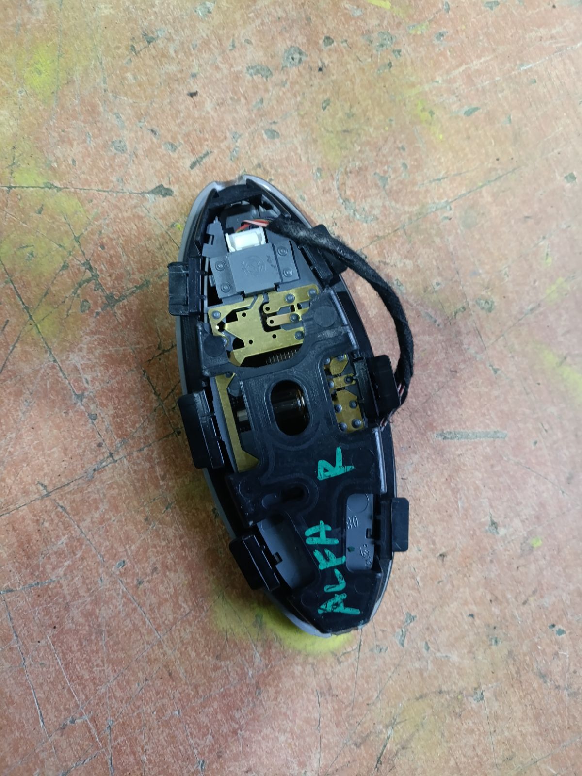 Светильник салона на Alfa Romeo Gt 937 Фото 6