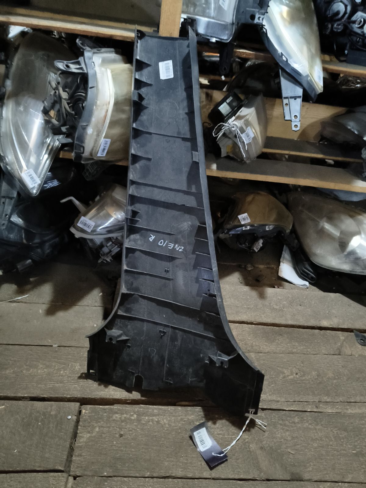 Обшивка салона на Toyota Wish ZNE10G Фото 4