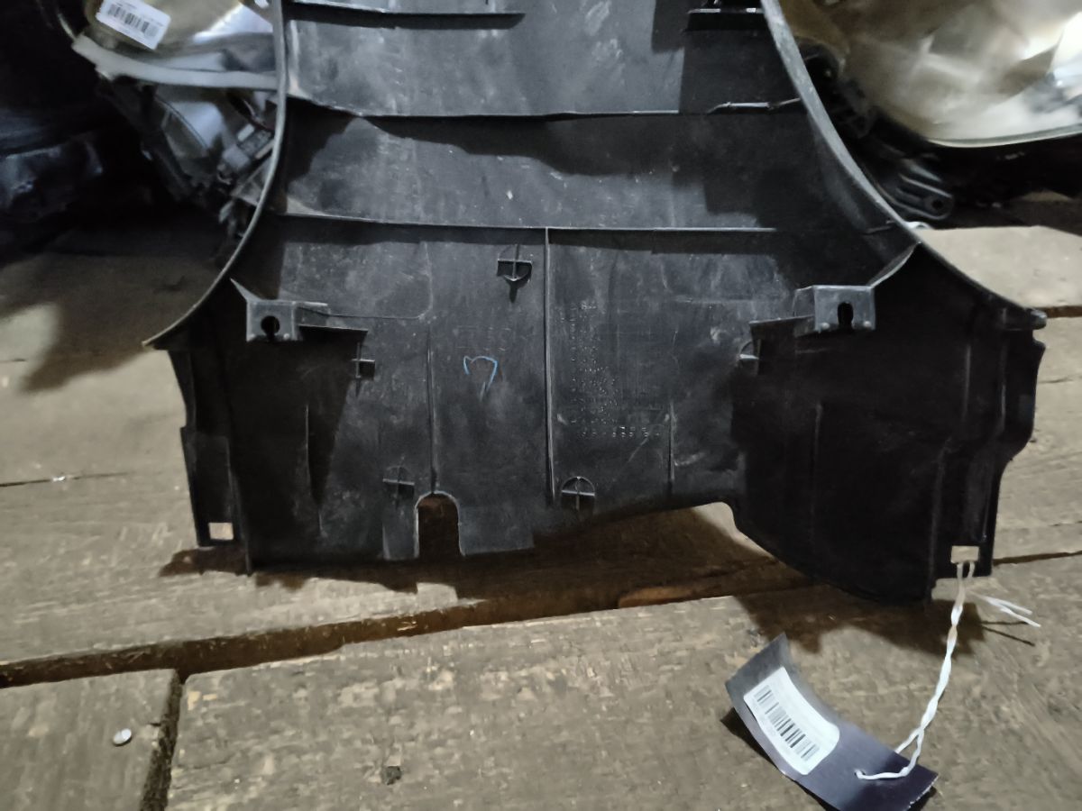 Обшивка салона на Toyota Wish ZNE10G Фото 5