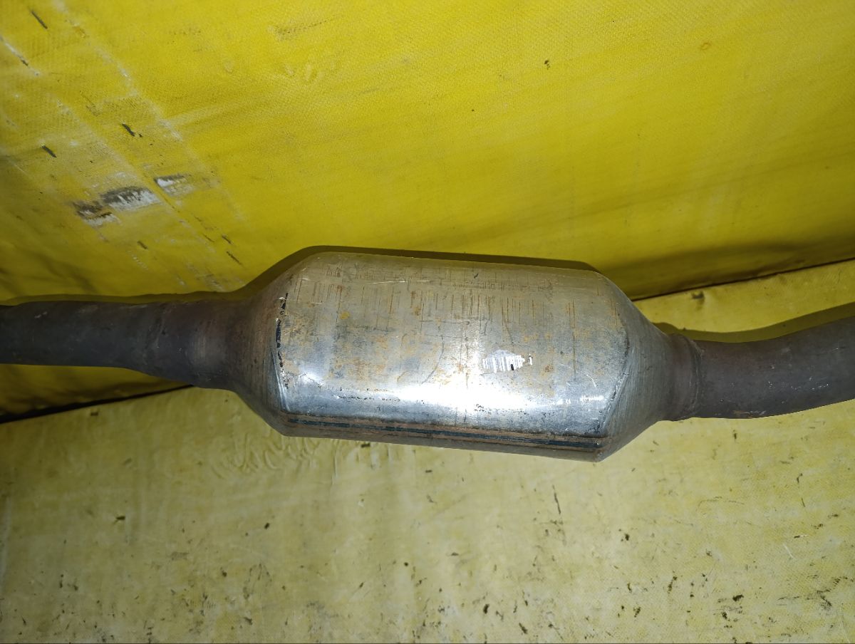 Глушитель на Mitsubishi Outlander CW5W 4B12 Фото 14